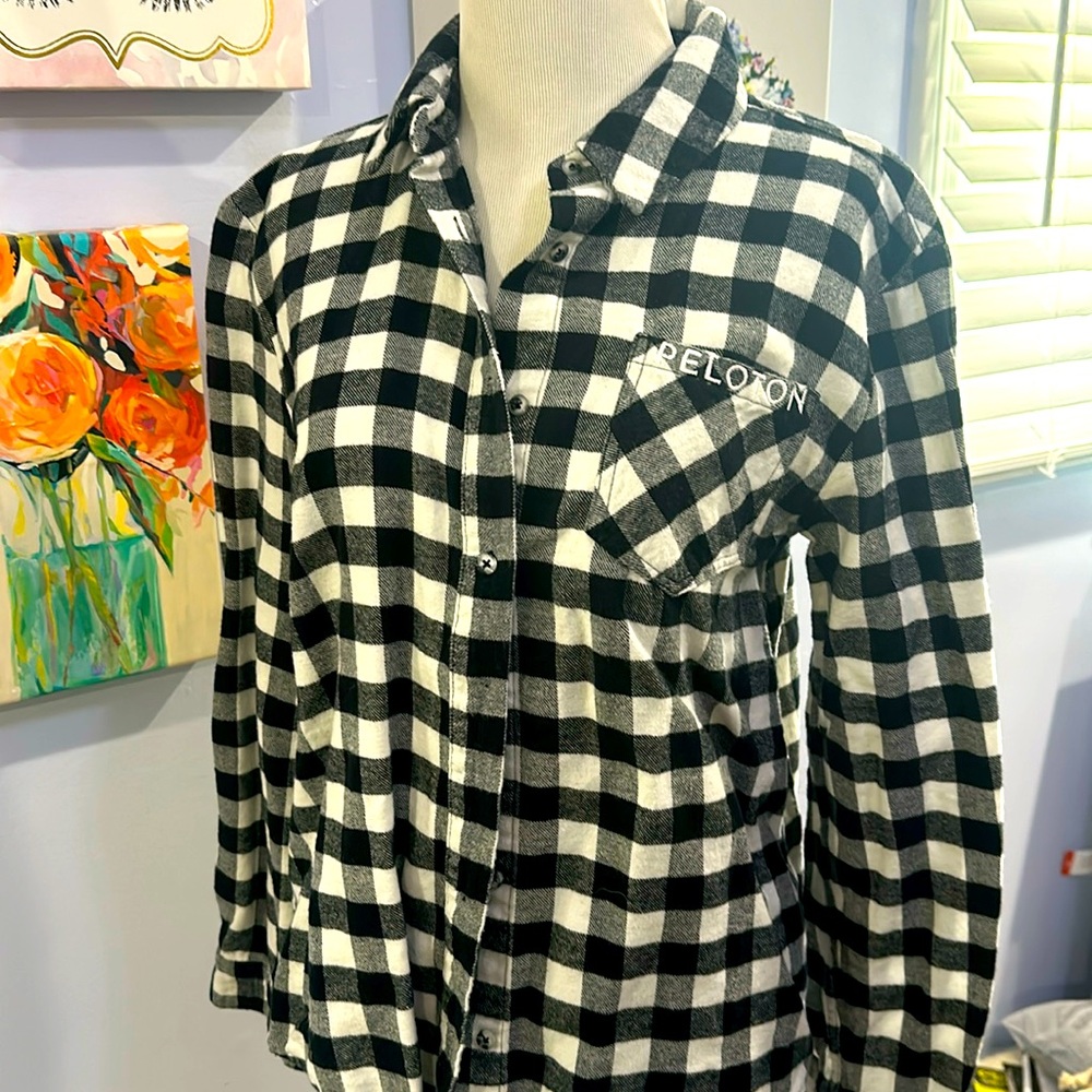 Peloton Flannel 🖤